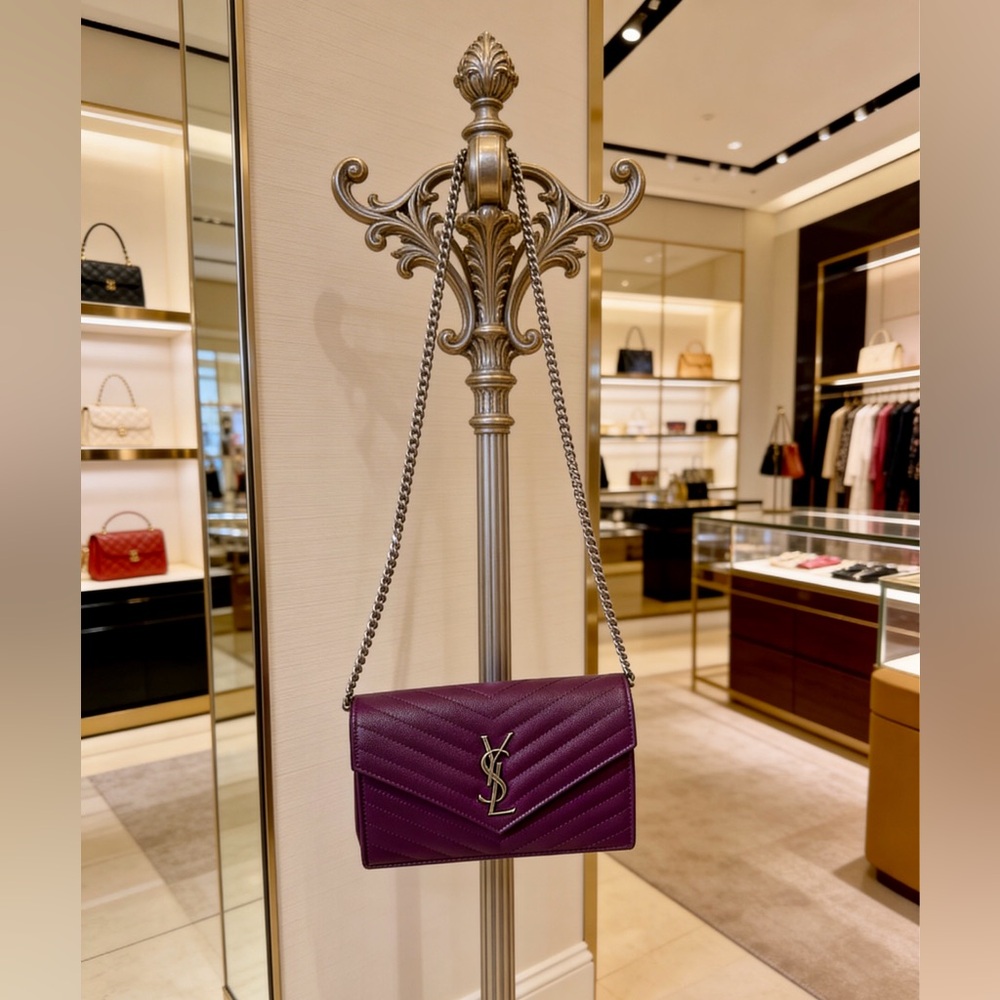 Excellent Condition - YSL Chevron Wallet on Chain (WOC)